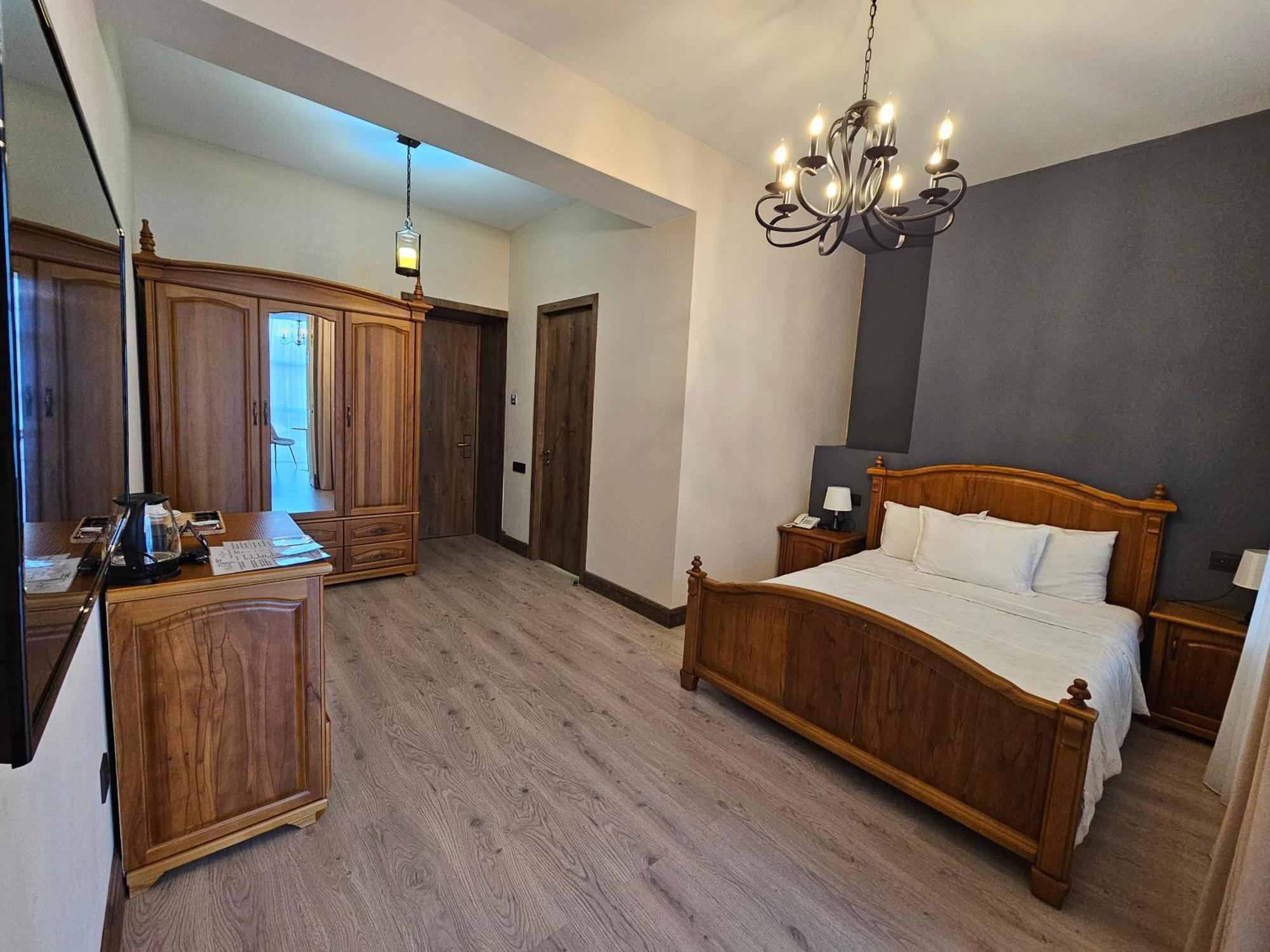 Old Avenue Hotel Gyumri Exterior photo